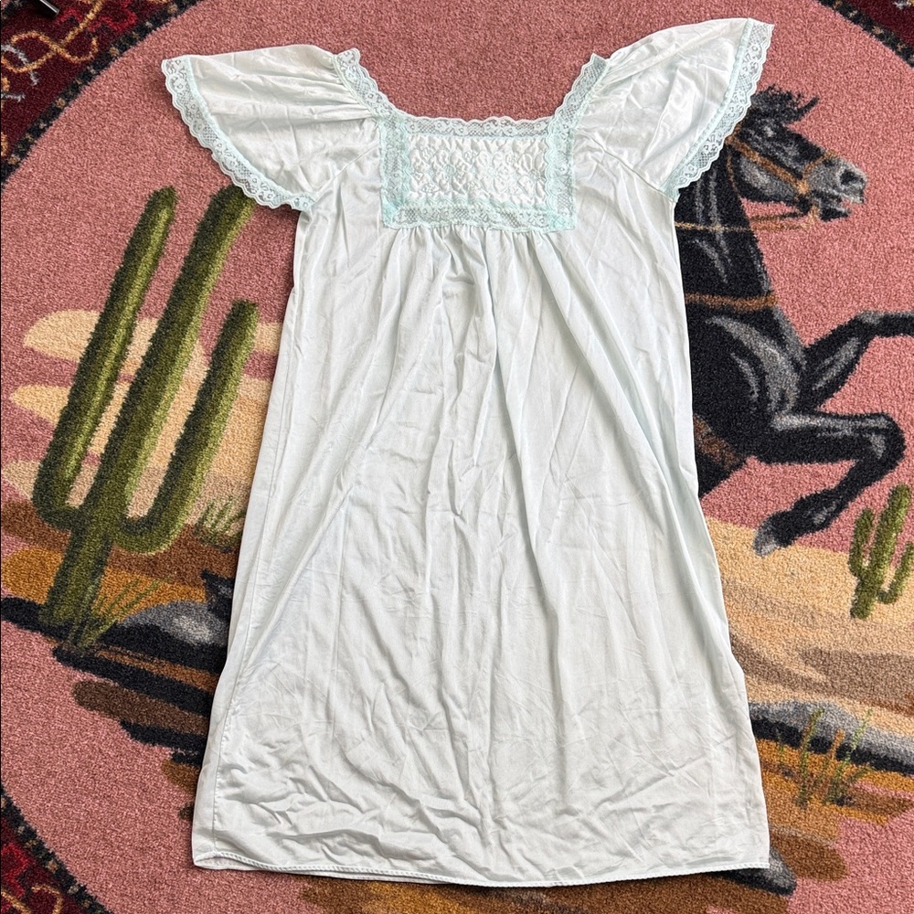 VINTAGE NIGHTGOWN SATIN